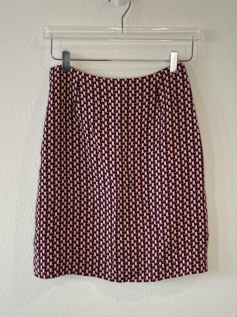 Ann Taylor Red and Cream Patterned Pencil Skirt 100% Silk